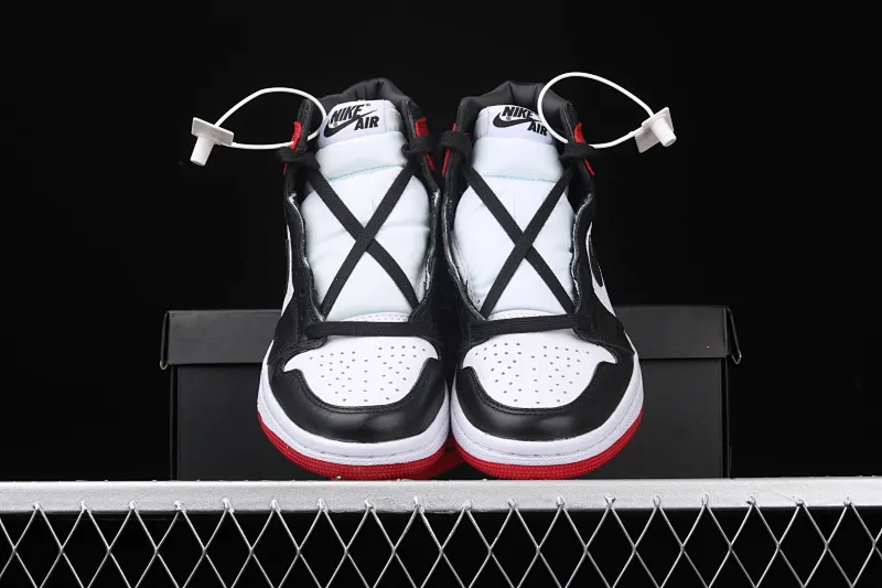 All categories Air Jordan Jordan series basketball shoes Air Jordan 1 High Air Jordan AJ1 Satin WMNS "Black Toe" AJ1 classic replica Joe 1 silk black toe CD0461-016